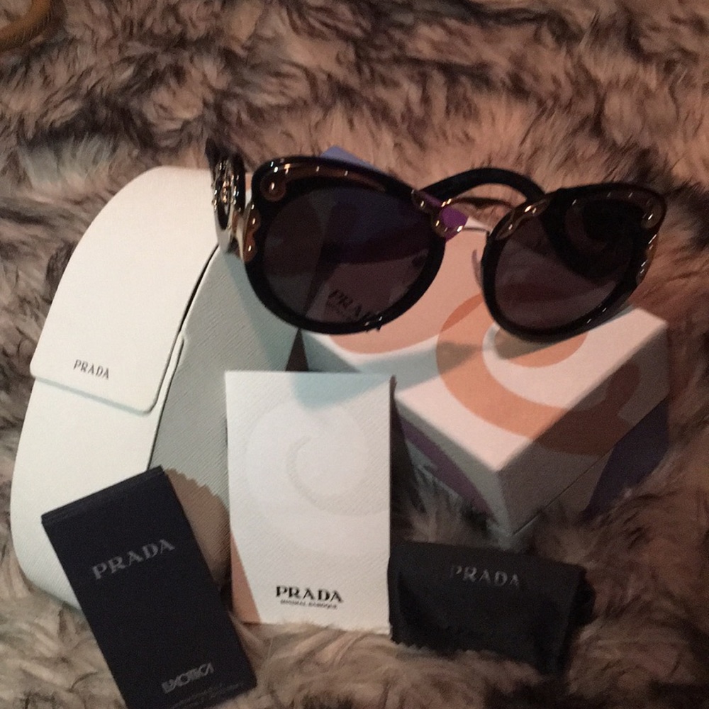 PRADA Sunglasses Women Spr/Black/Gold โจAuthentic! - Picture 5 of 9